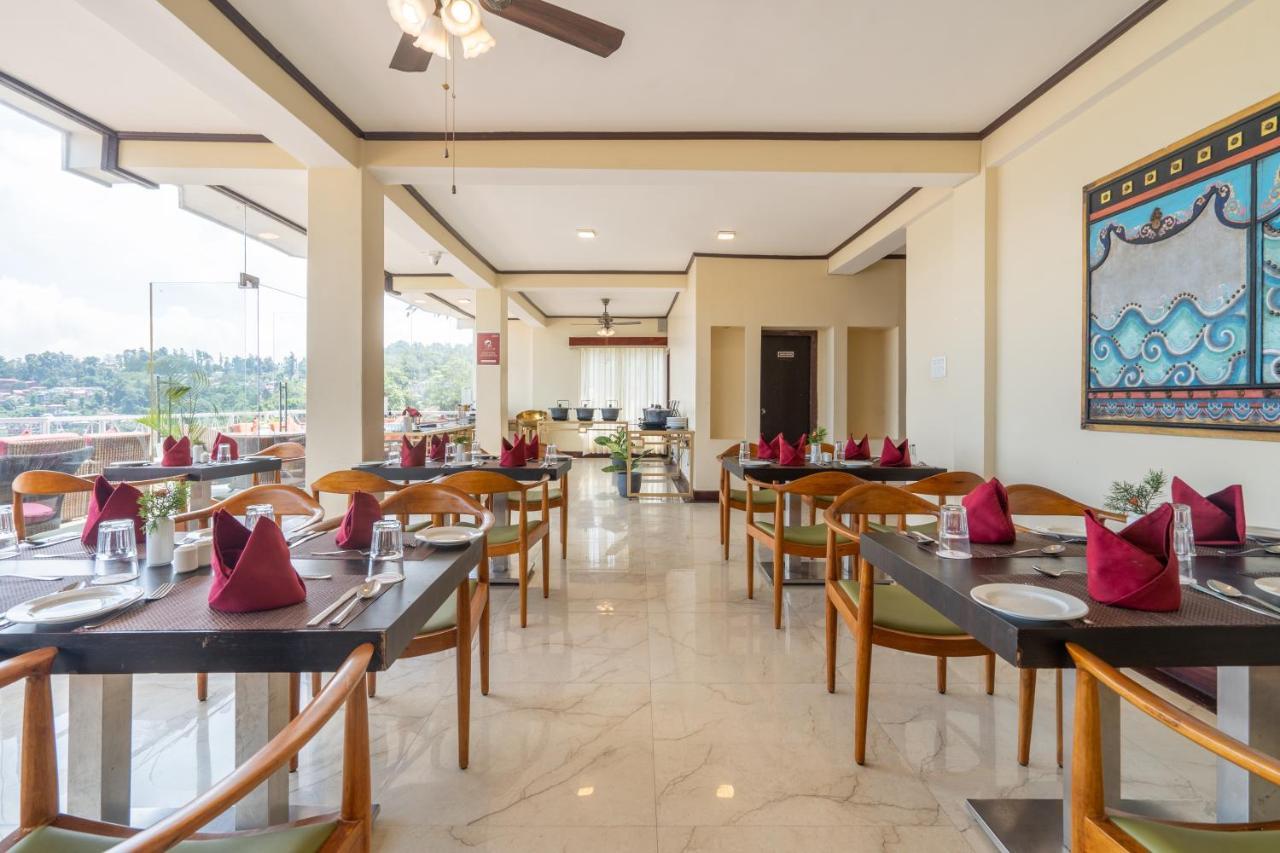 Summit Lillium Hotel & Spa Kalimpong Bagian luar foto