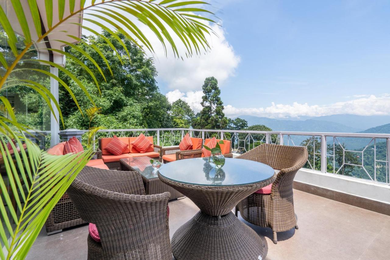 Summit Lillium Hotel & Spa Kalimpong Bagian luar foto