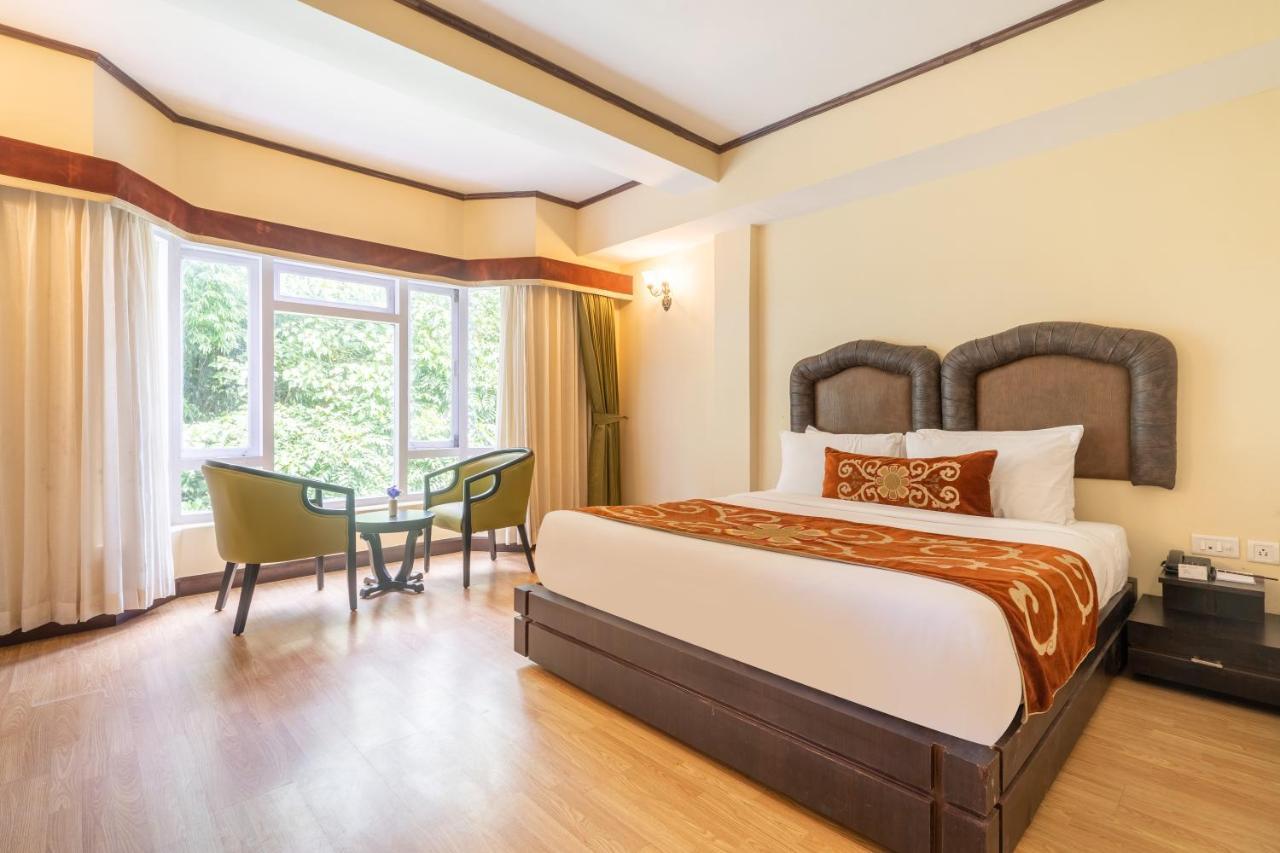Summit Lillium Hotel & Spa Kalimpong Bagian luar foto