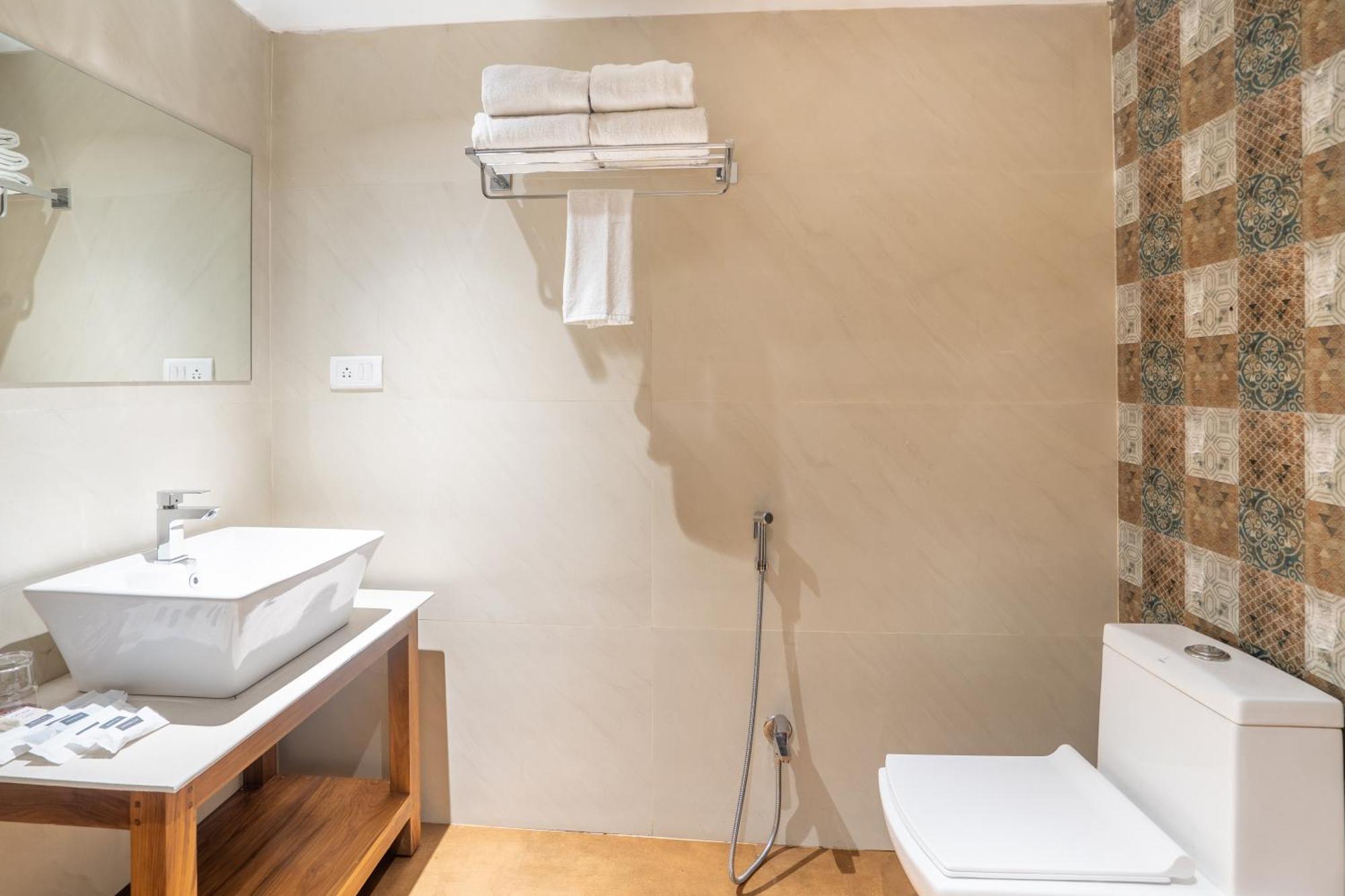Summit Lillium Hotel & Spa Kalimpong Bagian luar foto